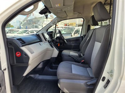 2019 Toyota Hiace - Thumbnail