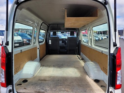 2019 Toyota Hiace - Thumbnail