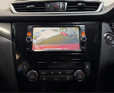 2015 Nissan X-Trail - Thumbnail