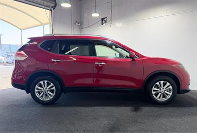 2015 Nissan X-Trail - Thumbnail