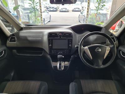 2014 Nissan Serena - Thumbnail