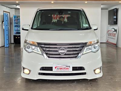 2014 Nissan Serena - Thumbnail