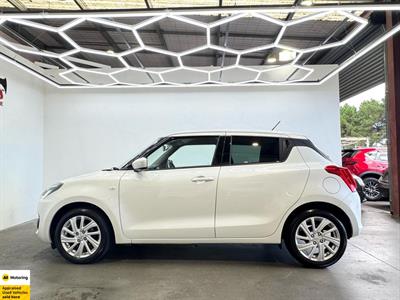 2022 Suzuki Swift - Thumbnail