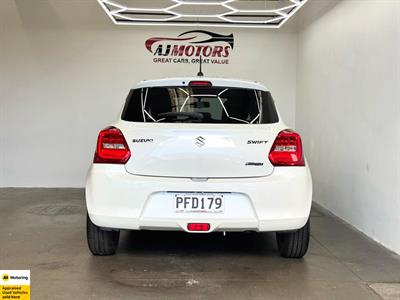 2022 Suzuki Swift - Thumbnail