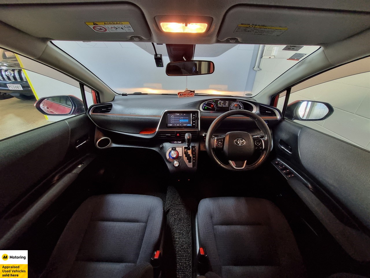 2016 Toyota Sienta