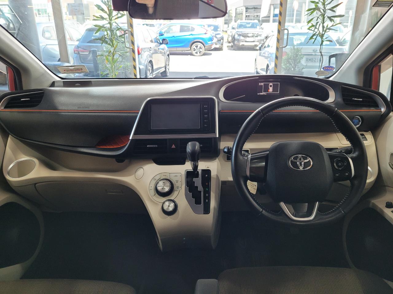 2015 Toyota Sienta