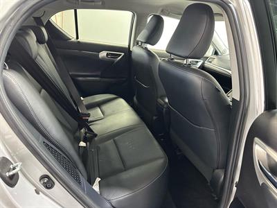 2012 Lexus CT200H - Thumbnail