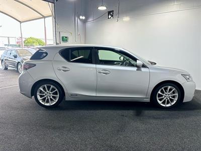 2012 Lexus CT200H - Thumbnail