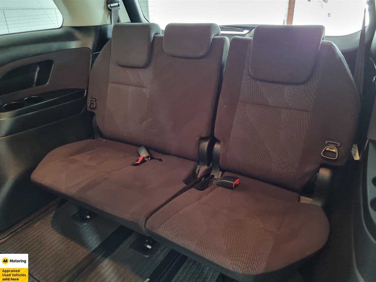 2015 Toyota Estima