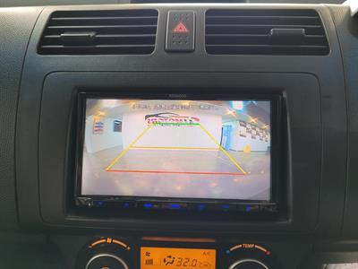 2010 Suzuki Swift - Thumbnail