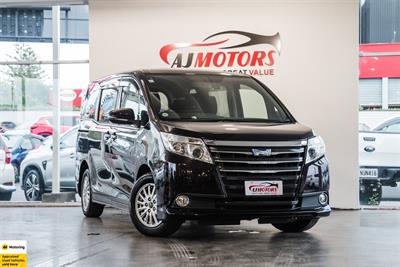 2014 Toyota Noah - Thumbnail