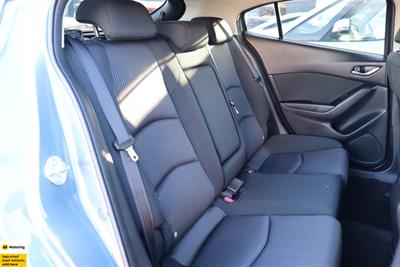 2014 Mazda Axela - Thumbnail
