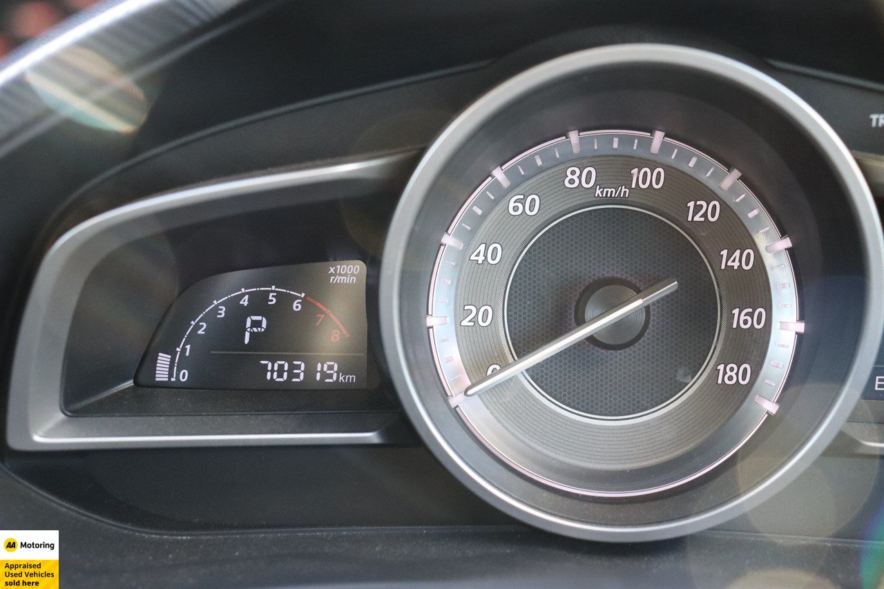 2014 Mazda Axela