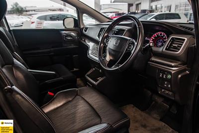 2013 Honda Odyssey - Thumbnail