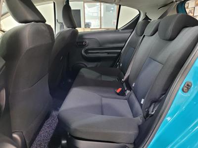 2018 Toyota Aqua - Thumbnail