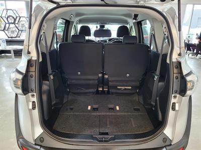 2017 Toyota Sienta - Thumbnail