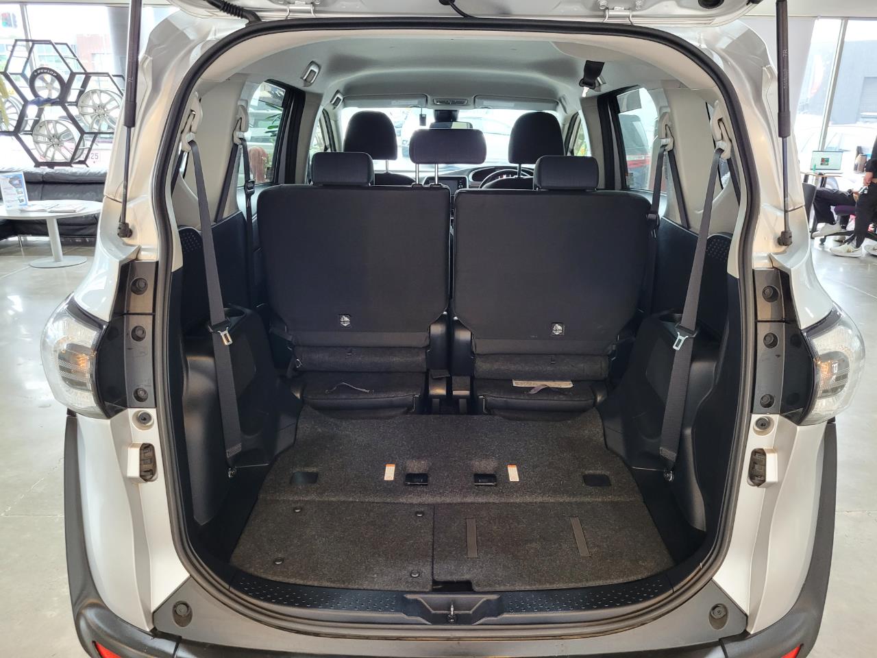 2017 Toyota Sienta