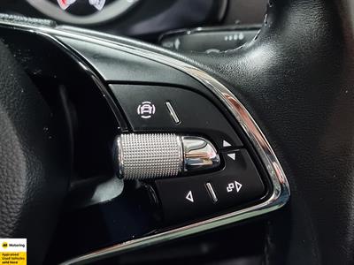 2021 Skoda Karoq - Thumbnail