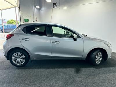 2016 Mazda Demio - Thumbnail
