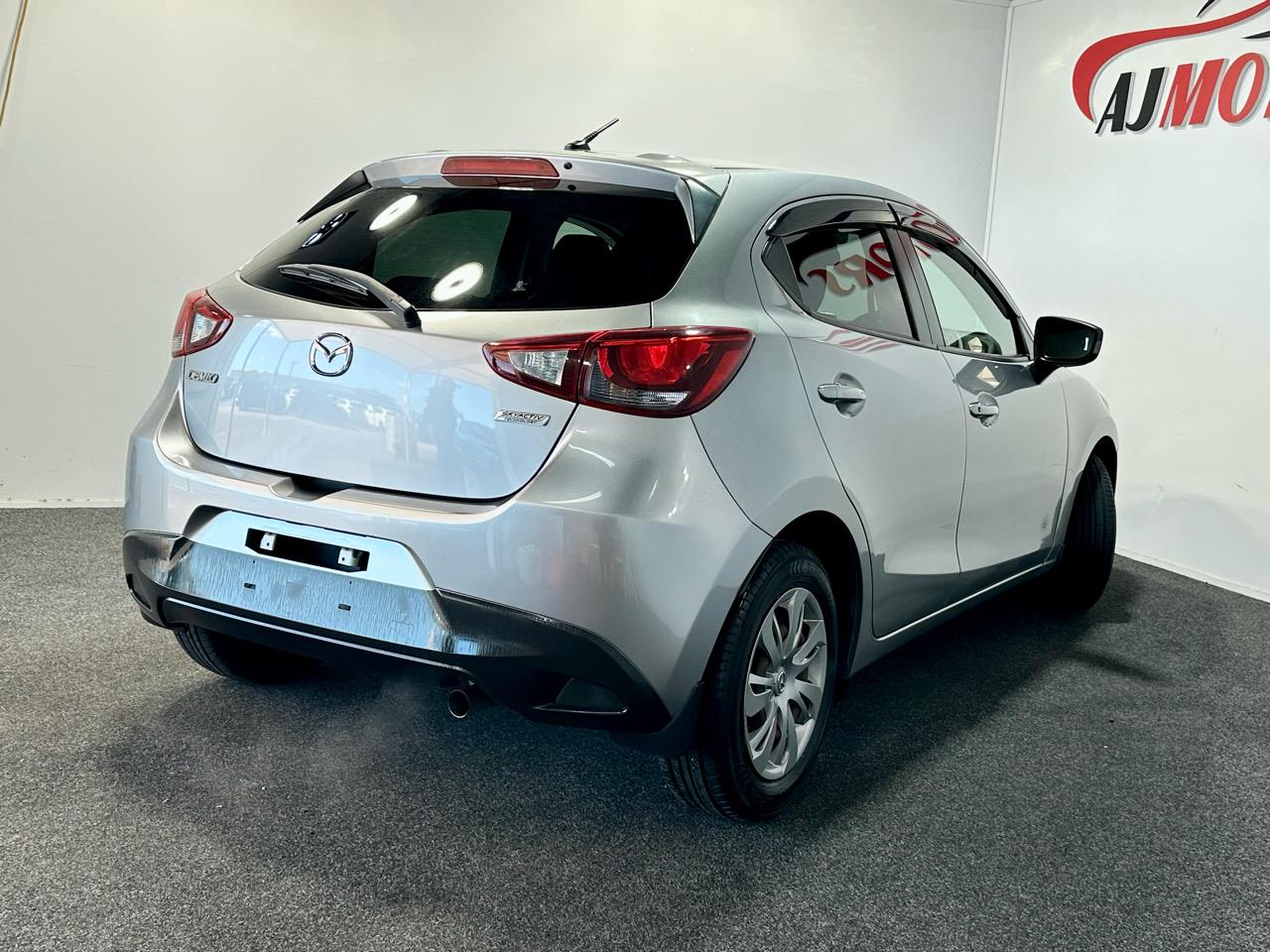 2016 Mazda Demio