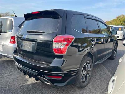 2015 Subaru Forester - Thumbnail