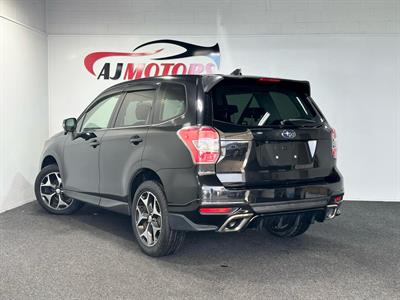 2015 Subaru Forester - Thumbnail