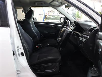 2014 Suzuki Swift - Thumbnail