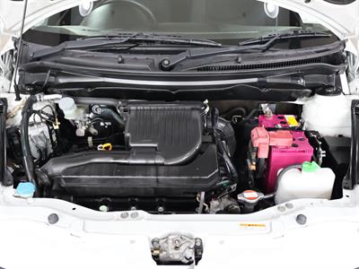 2014 Suzuki Swift - Thumbnail