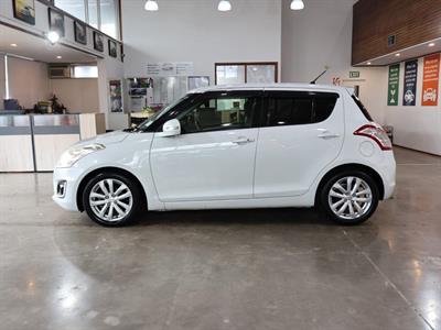 2014 Suzuki Swift - Thumbnail