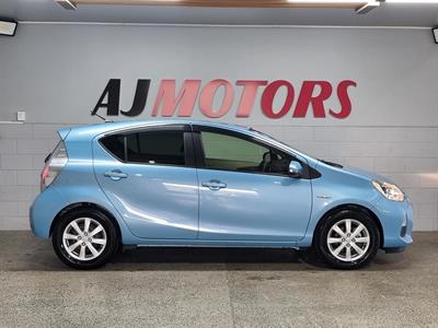 2014 Toyota Aqua - Thumbnail