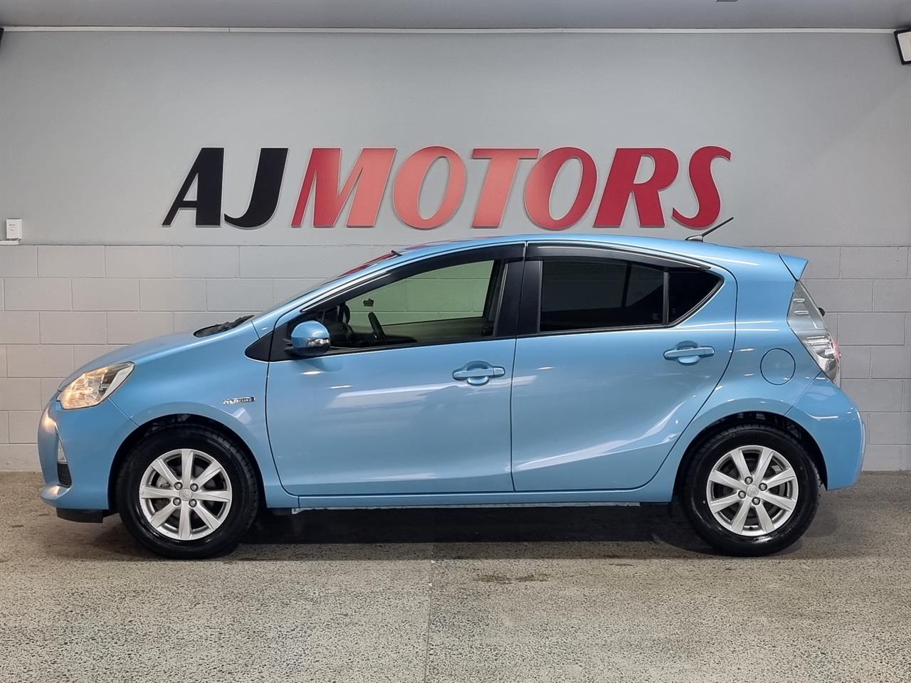 2014 Toyota Aqua