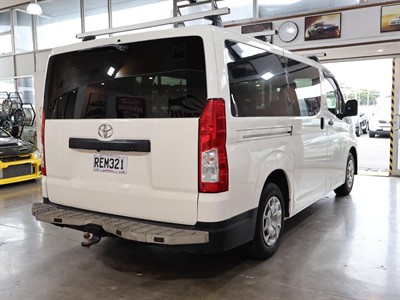 2019 Toyota Hiace - Thumbnail