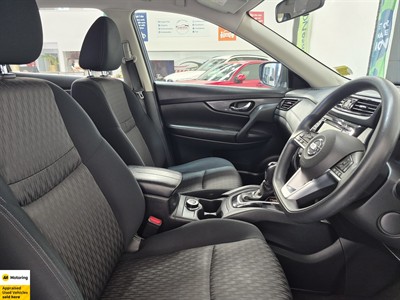 2022 Nissan X-Trail - Thumbnail