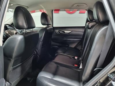 2017 Nissan X-Trail - Thumbnail