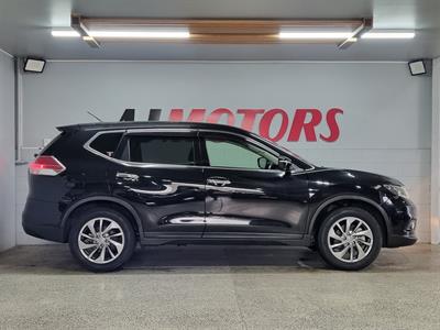 2017 Nissan X-Trail - Thumbnail