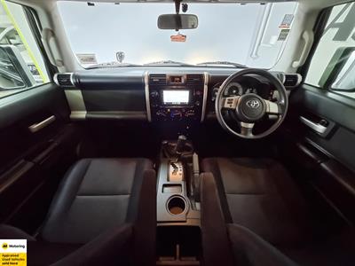 2012 Toyota FJ Cruiser - Thumbnail