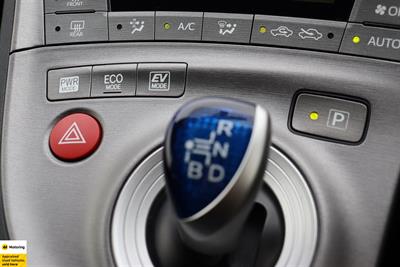 2014 Toyota Prius - Thumbnail