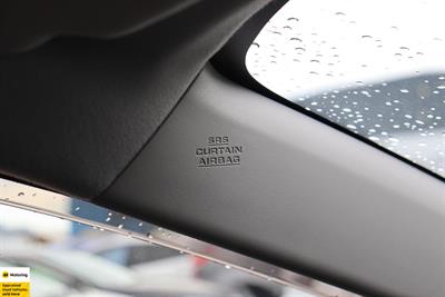 2014 Toyota Prius - Thumbnail
