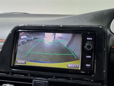 2016 Toyota Sienta - Thumbnail