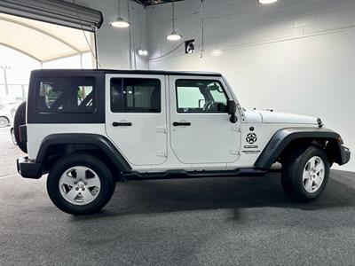 2017 Jeep Wrangler - Thumbnail