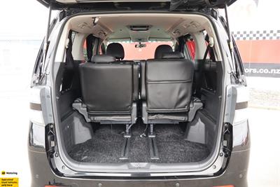 2012 Toyota Vellfire - Thumbnail