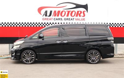 2012 Toyota Vellfire - Thumbnail
