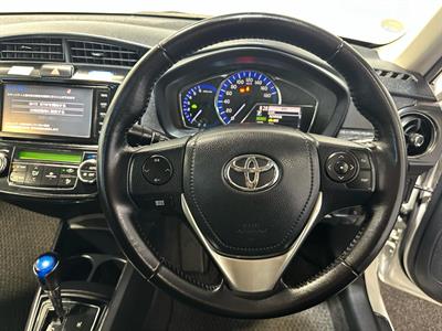2016 Toyota Corolla - Thumbnail