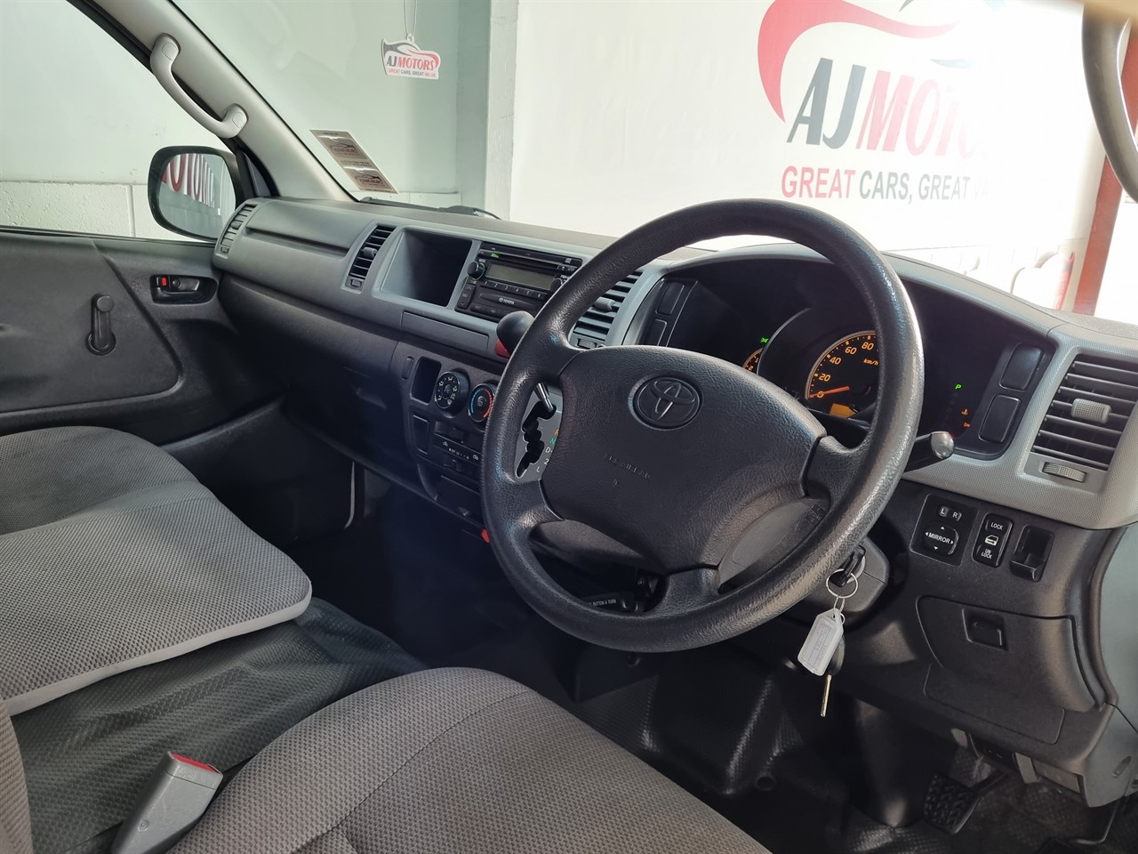 2007 Toyota Hiace