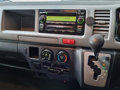 2007 Toyota Hiace - Thumbnail