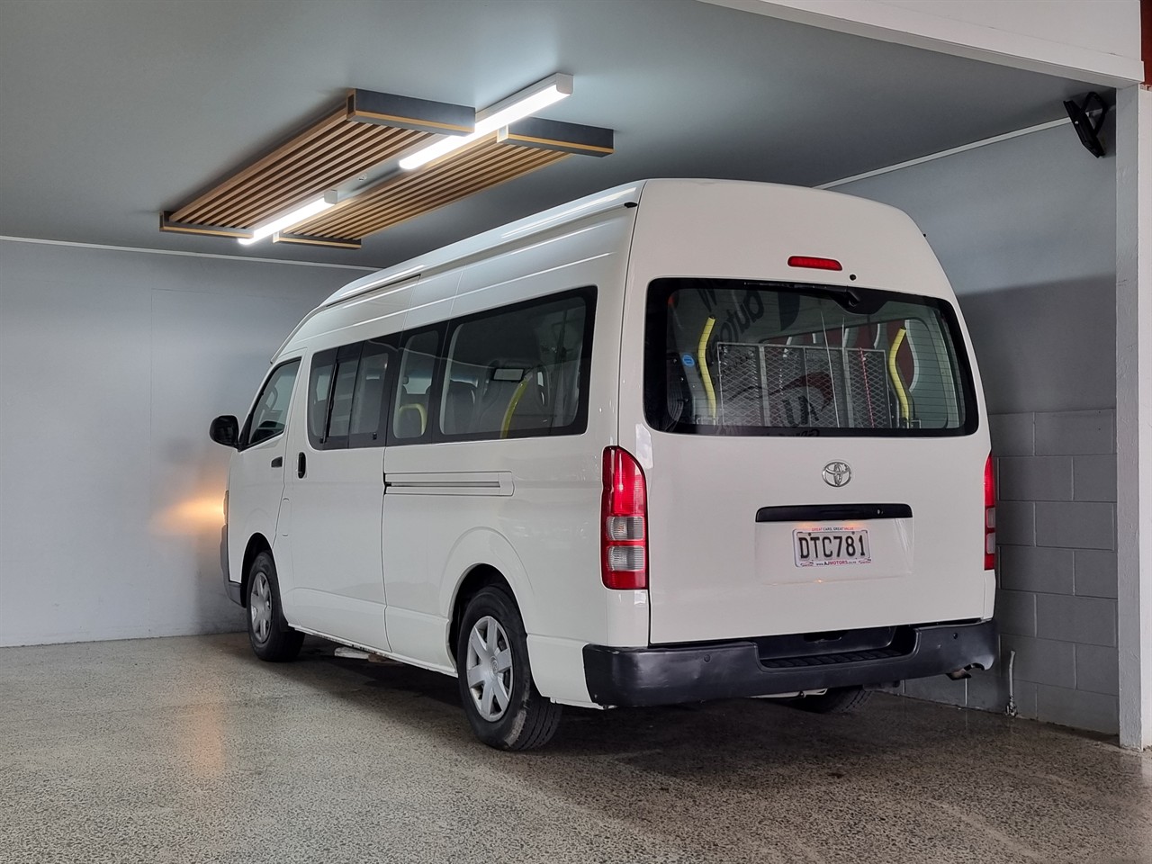 2007 Toyota Hiace