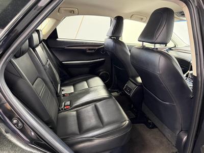 2014 Lexus NX 300h - Thumbnail