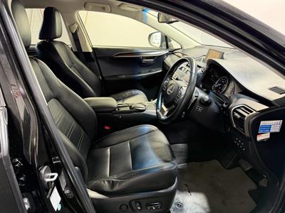 2014 Lexus NX 300h - Thumbnail