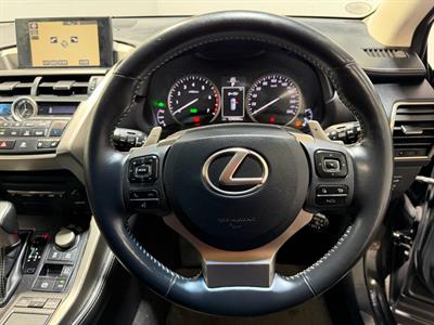 2014 Lexus NX 300h - Thumbnail
