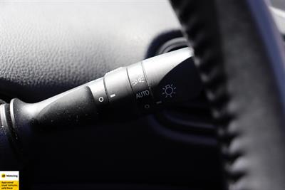 2019 Toyota Prius - Thumbnail